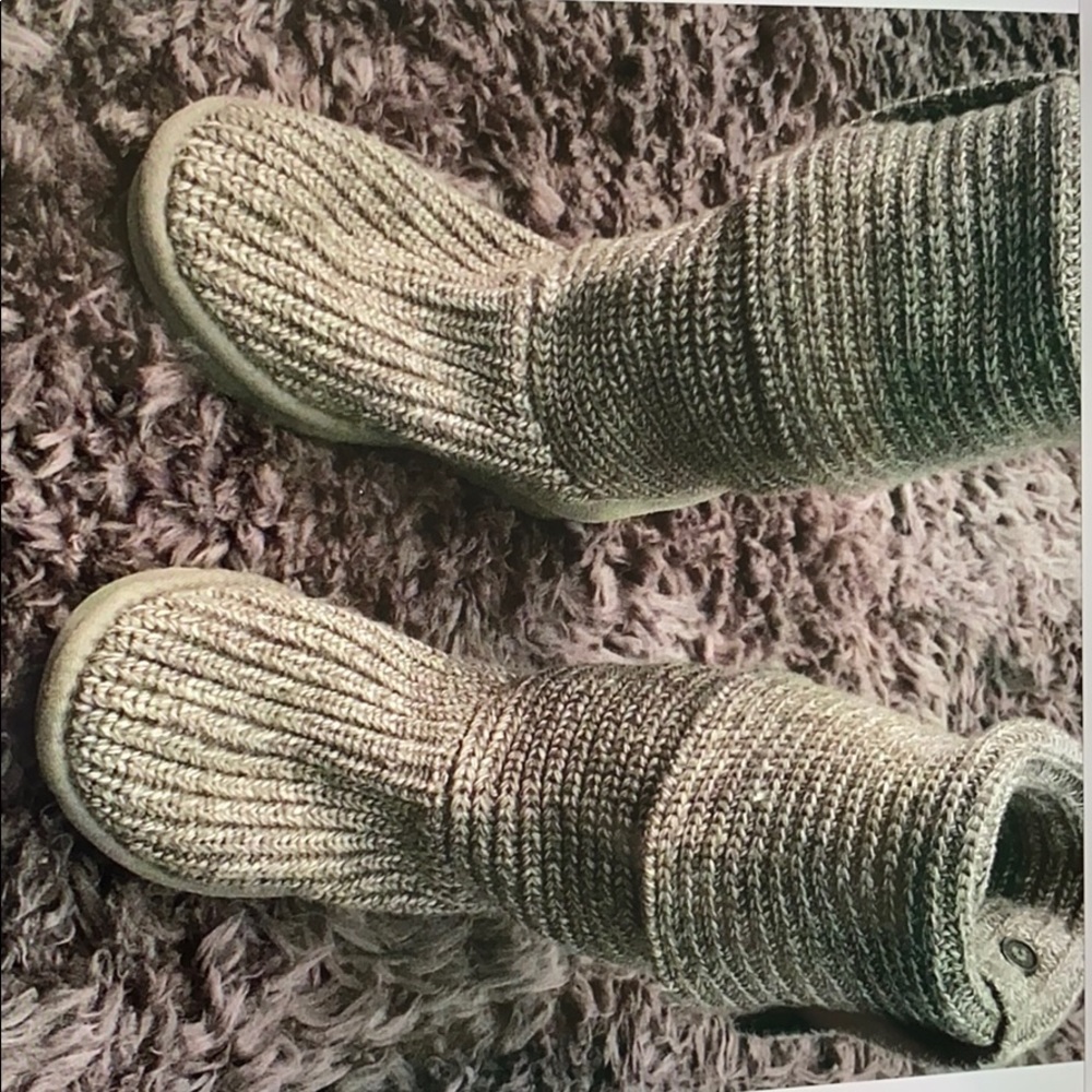 Knit grey Uggs size 7